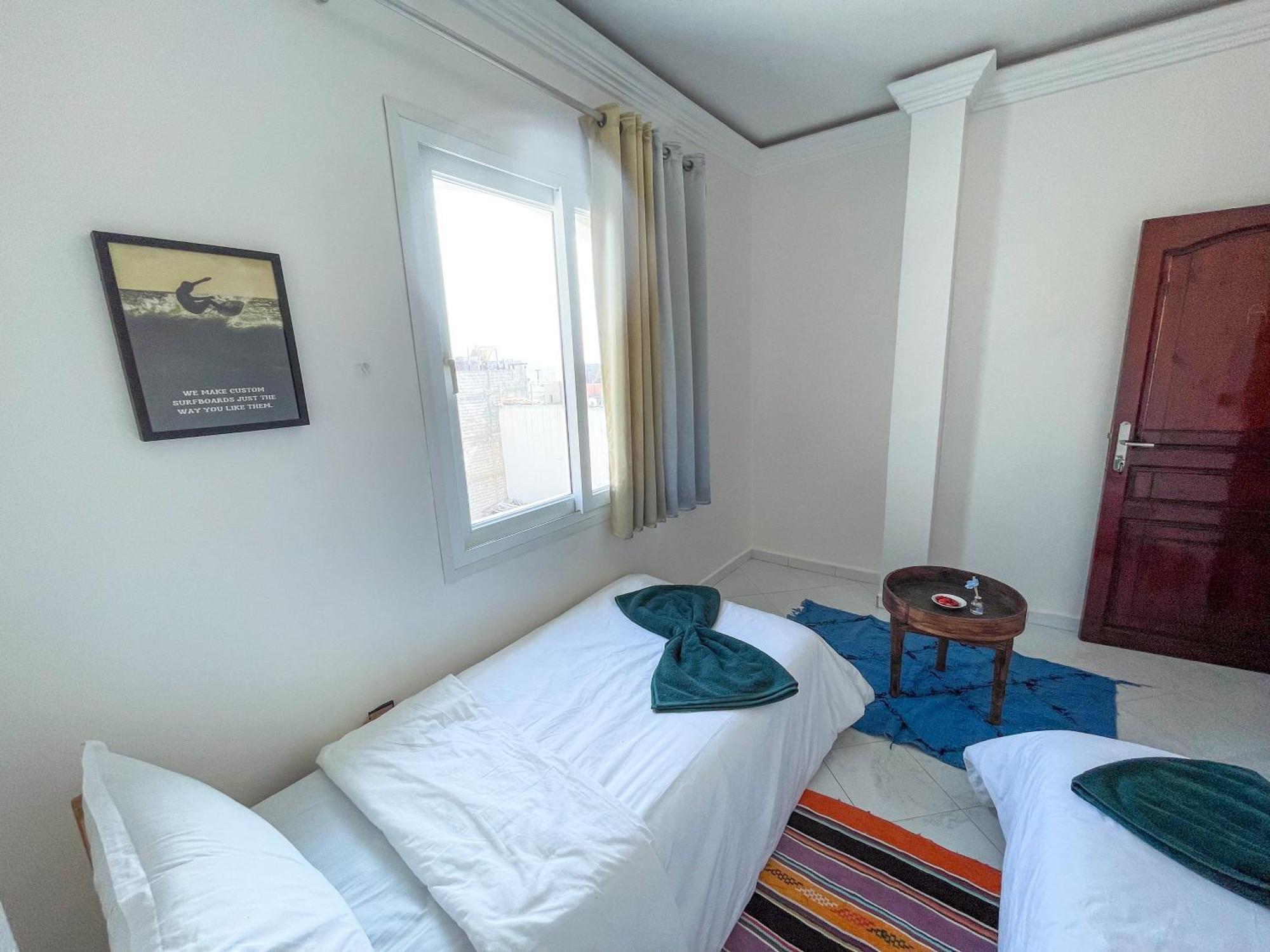 فندق Locals Surfcamp تغازوت